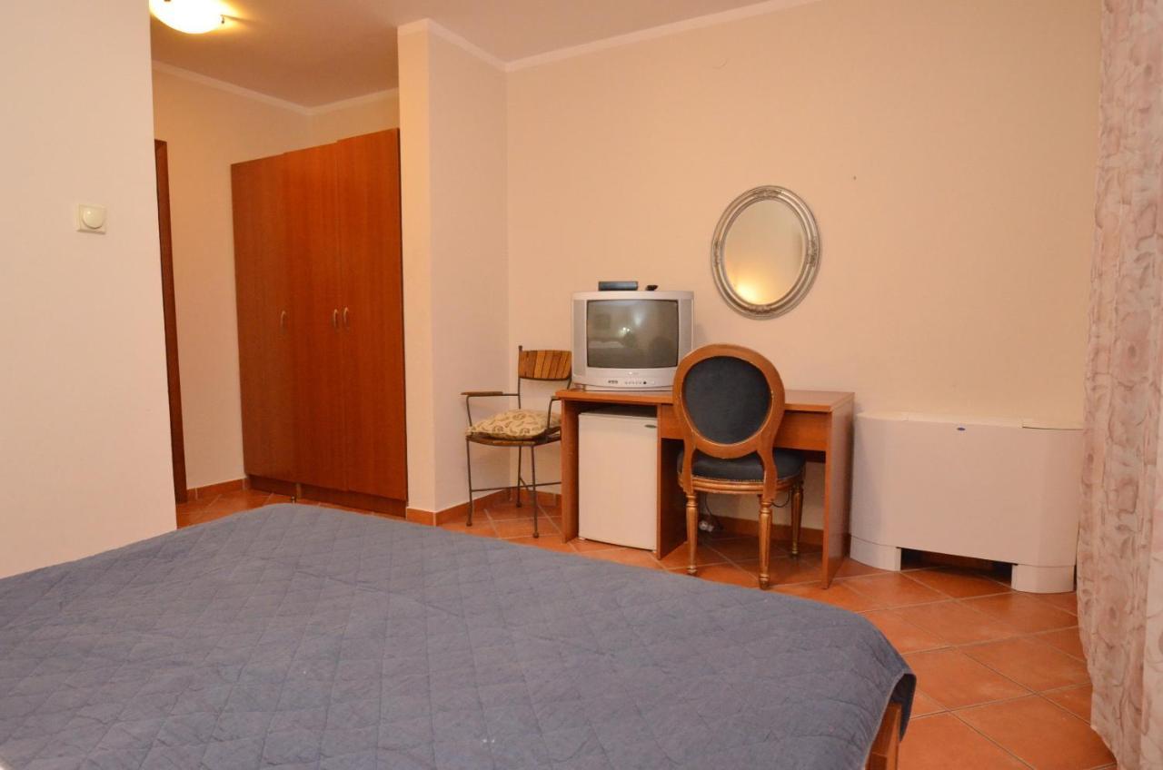 Hotel Meduza Bečići Exterior foto